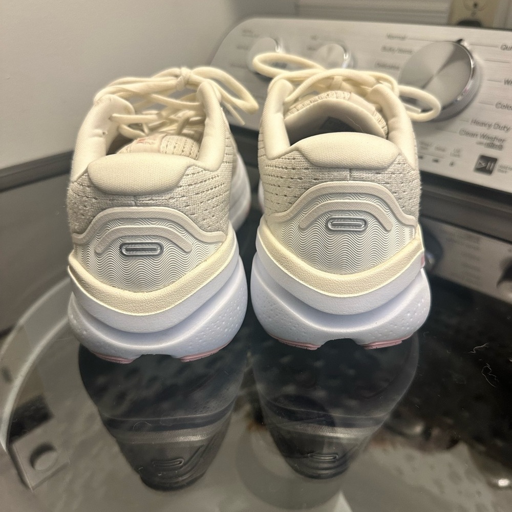 Brooks Ghost Max 2 Women's Cream and Pink Athletic Shoes - Picture 4 of 5